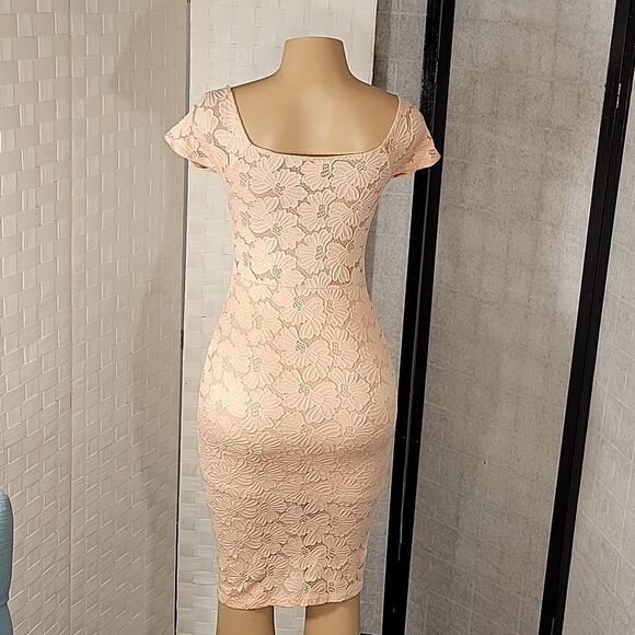 GLARE LACE SHORT SLEEVE V-NECK WOMEN"S DRESS - Picture 7 of 14